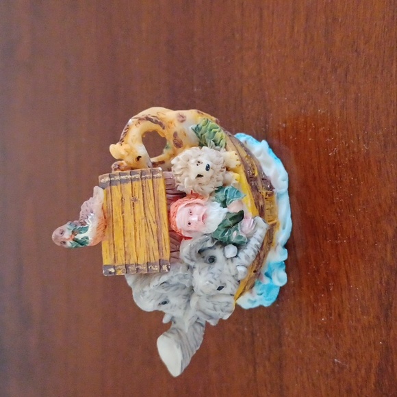 Vintage Miniature Noah's Ark Resin Tea Set - 11 Piece - Picture 3 of 16